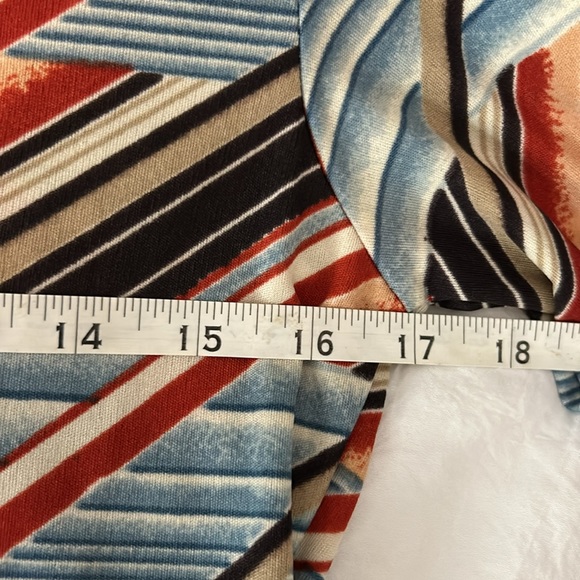 Vintage 1970’s Vicki Volts Button Down Cuffed Cuffed Sleeves Blouse - Picture 11 of 17